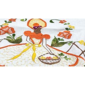 Vintage Embroidered Pillowcases Set of 2 Floral Southern belle cottagecore